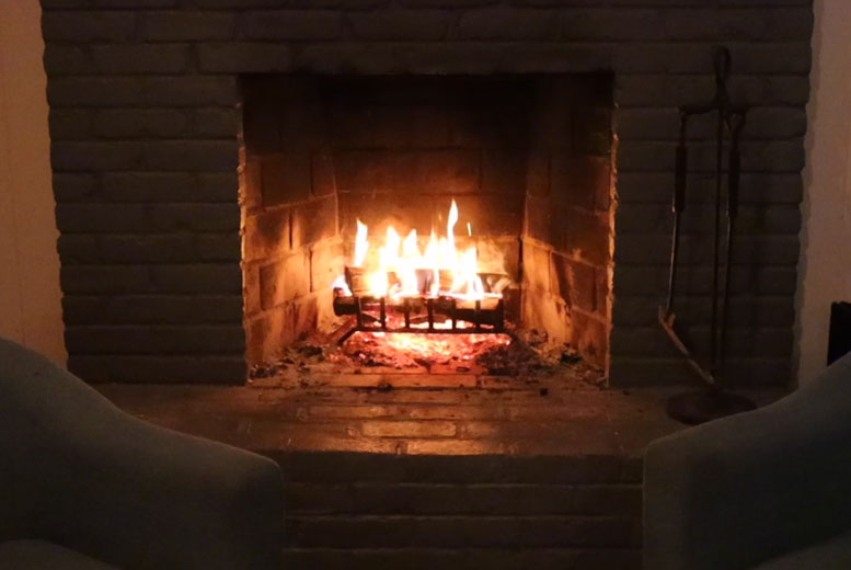 Photo of a fireplace