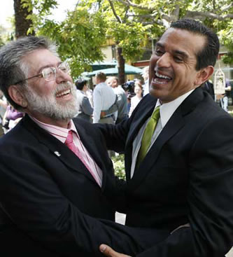 gay_marriage_400 Jon Davidson, legal director for Lambda Legal, left and Los Angeles Mayor Antonio Villaraigosa celebrate the California Supreme Court's ruling to overturn a voter-approved ban on gay marriage at the Gay and Lesbian center in the Hollywood area of Los Angeles, Thursday May 15, 2008. Photo by Gus Ruelas/AP.