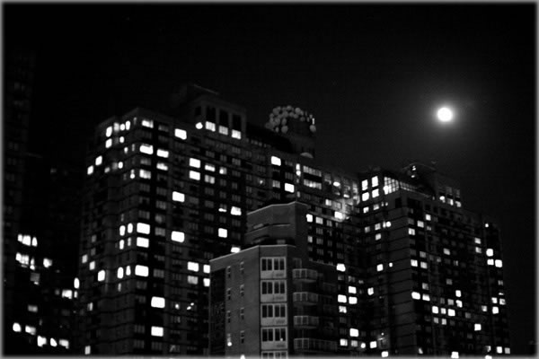 The Moon, from a rooftop on the upper-east side of Manhattan. Photo by Dani Voirin. The Moon, from a rooftop on the upper-east side of Manhattan. Photo by Dani Voirin.