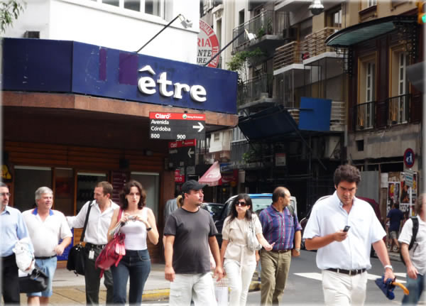 "To Be" crossing Avenida Cordoba, Buenos Aires. Photo by Dani Voirin. "To Be" crossing Avenida Cordoba, Buenos Aires. Photo by Dani Voirin.