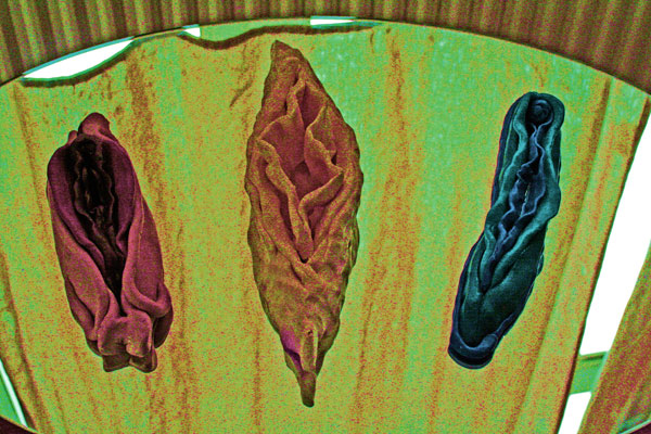 600+web_triple_goddess_vulvae_0212_large