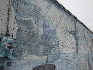 375+welder_mural