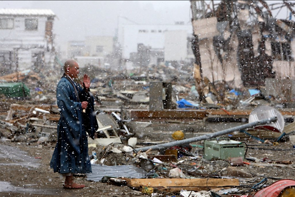 http://planetwaves.net/pagetwo/wp-content/uploads/2011/04/600+snow_buddhist_japan1.jpg