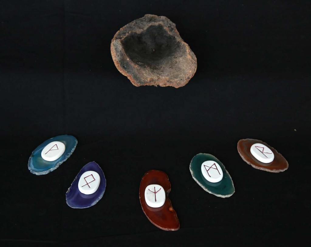 capricorn-runes