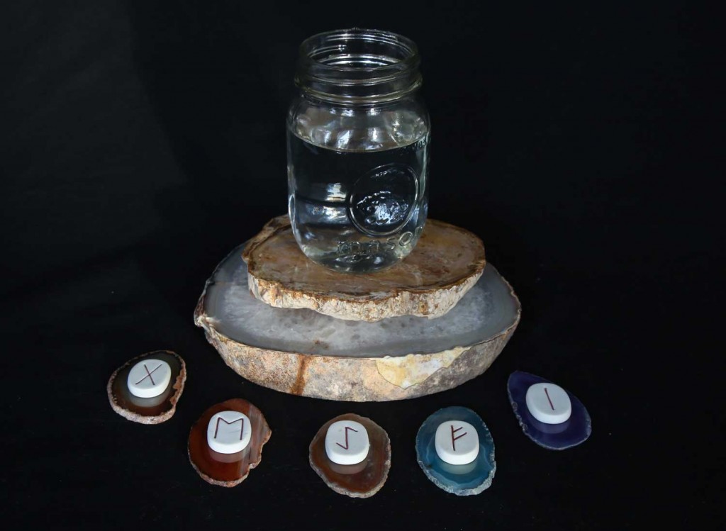 aquarius-runes